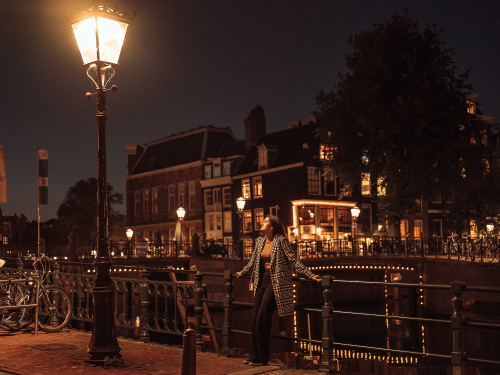night woman photoshoot amsterdam