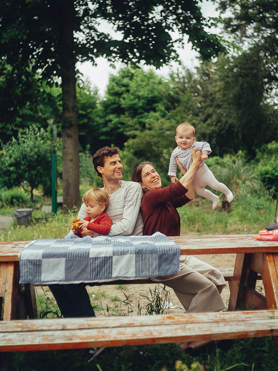 Family Photoshoot in the Neighborhood