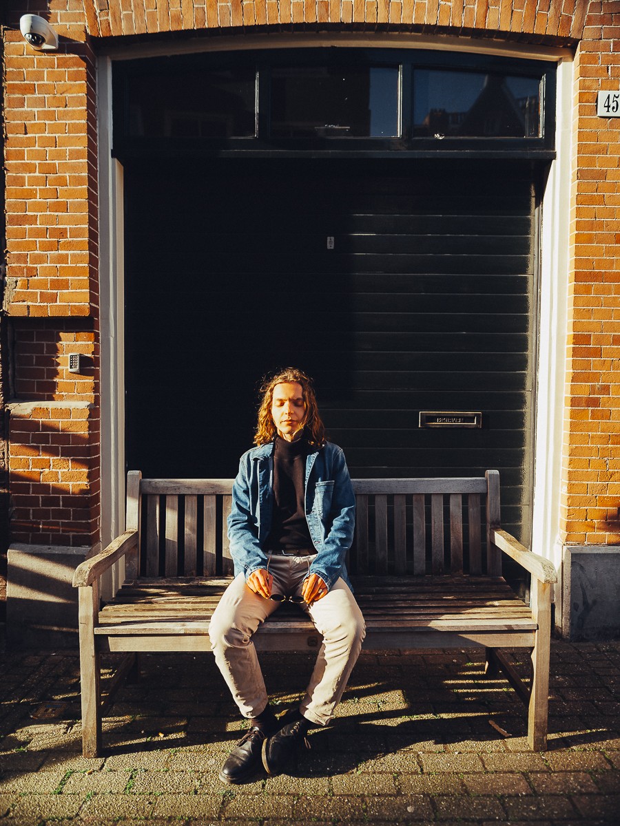 Vibrant Tinder Photography in Utrecht