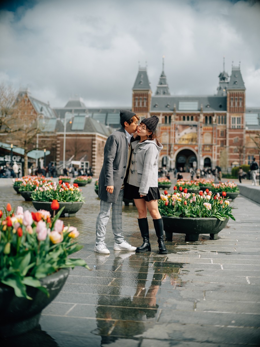 Couple Sweet Escape Photoshoot in Amsterdam