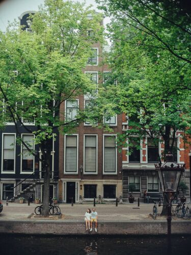 Honeymoon Photoshoot in Amsterdam